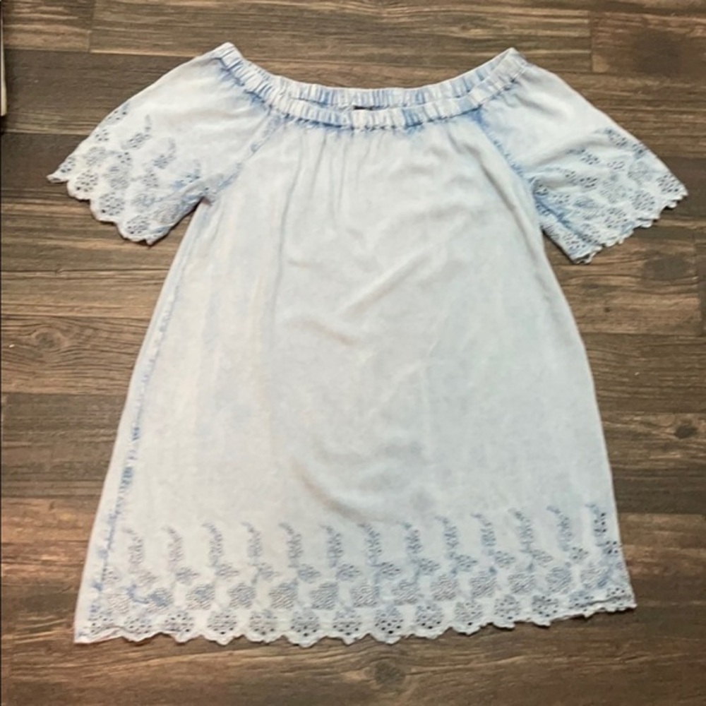 D&Kade denim eyelet dress flowey sleeve lightweight material country western